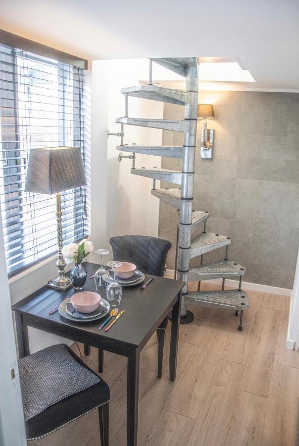 Tiny House Lindenhouse Bed and Breakfast Heemstede Buitenkant foto
