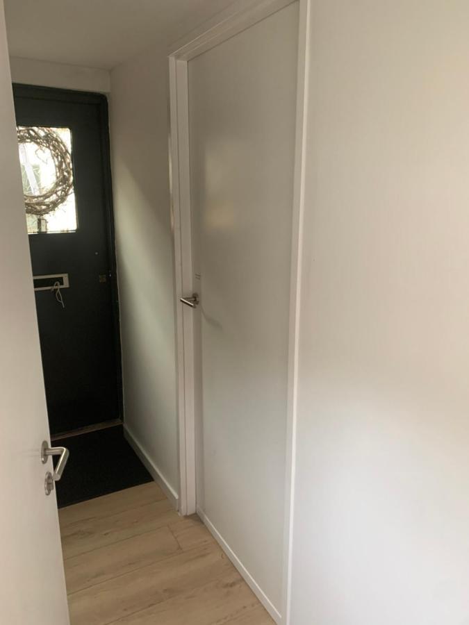 Tiny House Lindenhouse Bed and Breakfast Heemstede Buitenkant foto